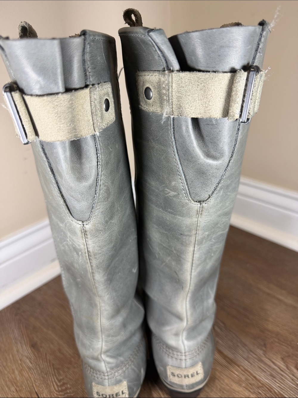 Sorel Slimpack Tall Riding Boots
Size 6 Women’s Gray/Taupe & Brown Leather Duck - Picture 9 of 12